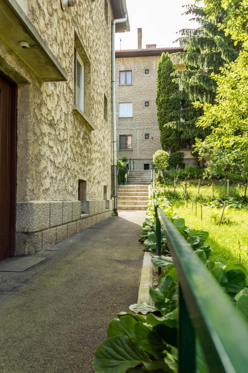 Chic Apartment Braşov Exterior foto