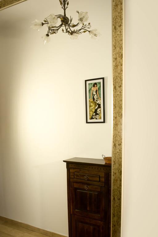 Chic Apartment Braşov Exterior foto