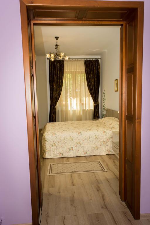 Chic Apartment Braşov Exterior foto